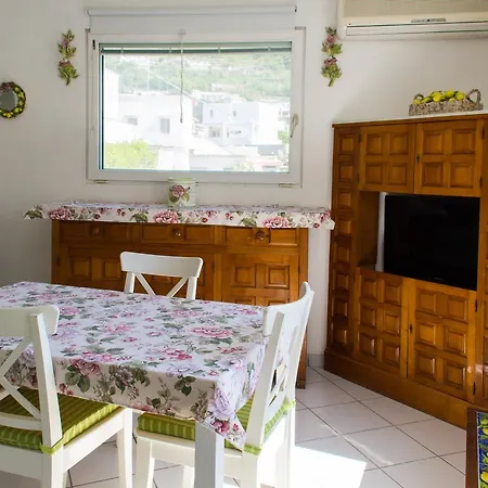Guest house La Limonaia Capri 2*